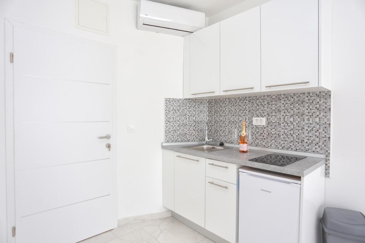 Family Friendly Apartments With A Swimming Pool Zivogosce - Porat, Makarska - 18150 Екстер'єр фото